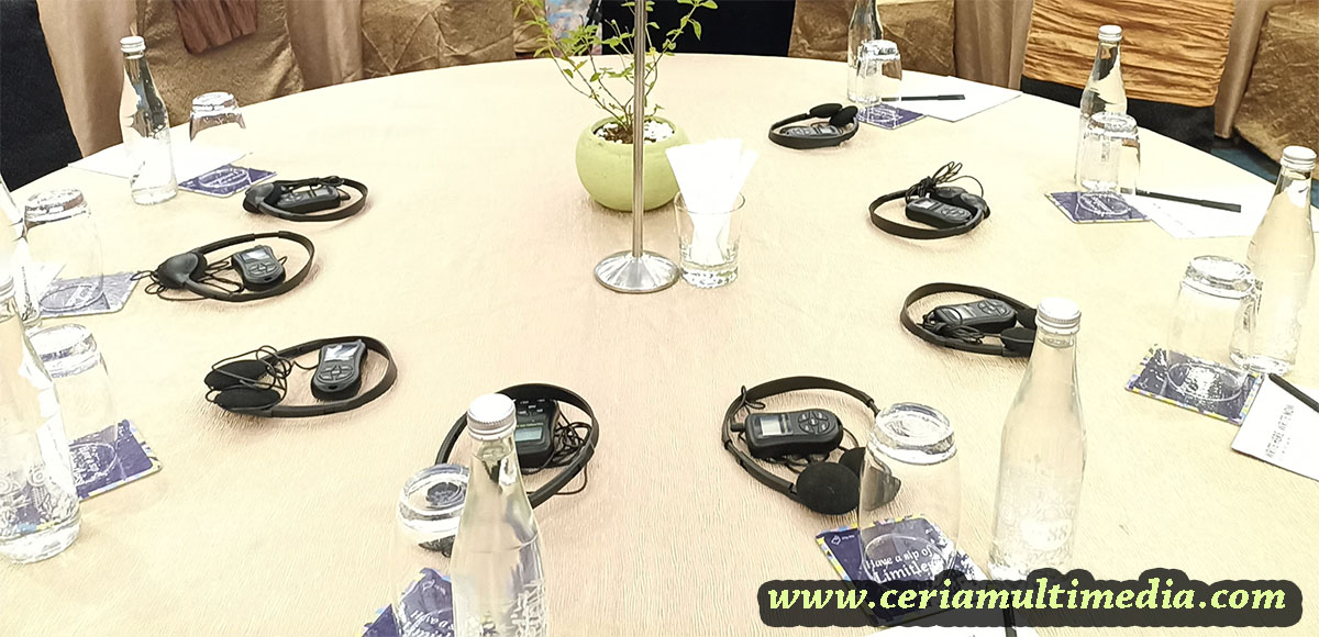 sewa headset interpreter receiver wireless di semarang