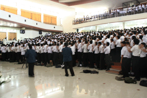 UNDIP rental lcd projector di semarang.